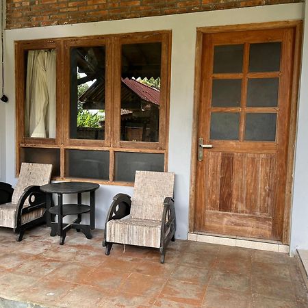 Saka Homestay Boutique & Cafe Magelang Exterior foto